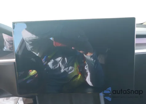 2022 Tesla Model X Dual Motor All-Wheel Drive/Plaid Tri Motor All-Wheel Drive from USA, damaged, VIN 7SAXCDE54NF344069